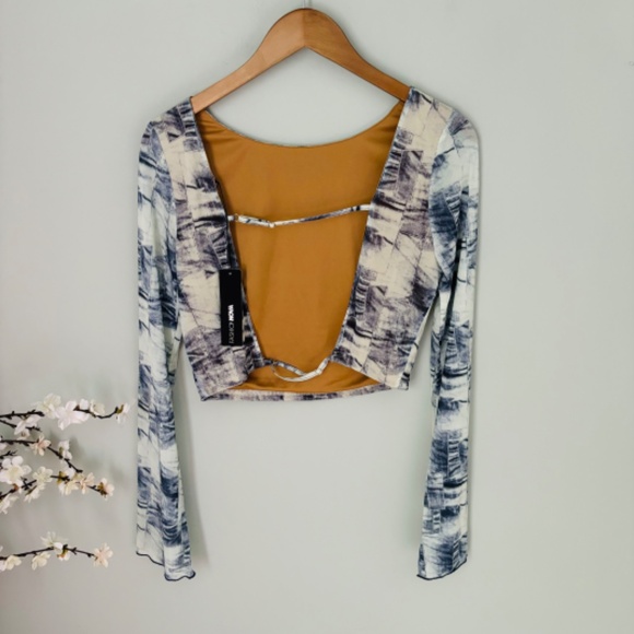 Fashion Nova Open Back Long Sleeve Crop NWT Size XL - Picture 4 of 5